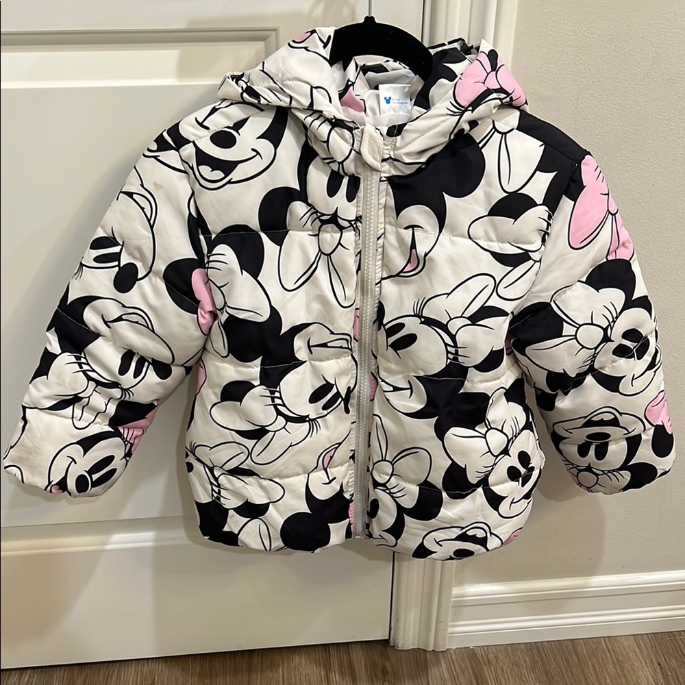 Mickey Mouse Puffer Jacket for kids. Size 4/5(XS)